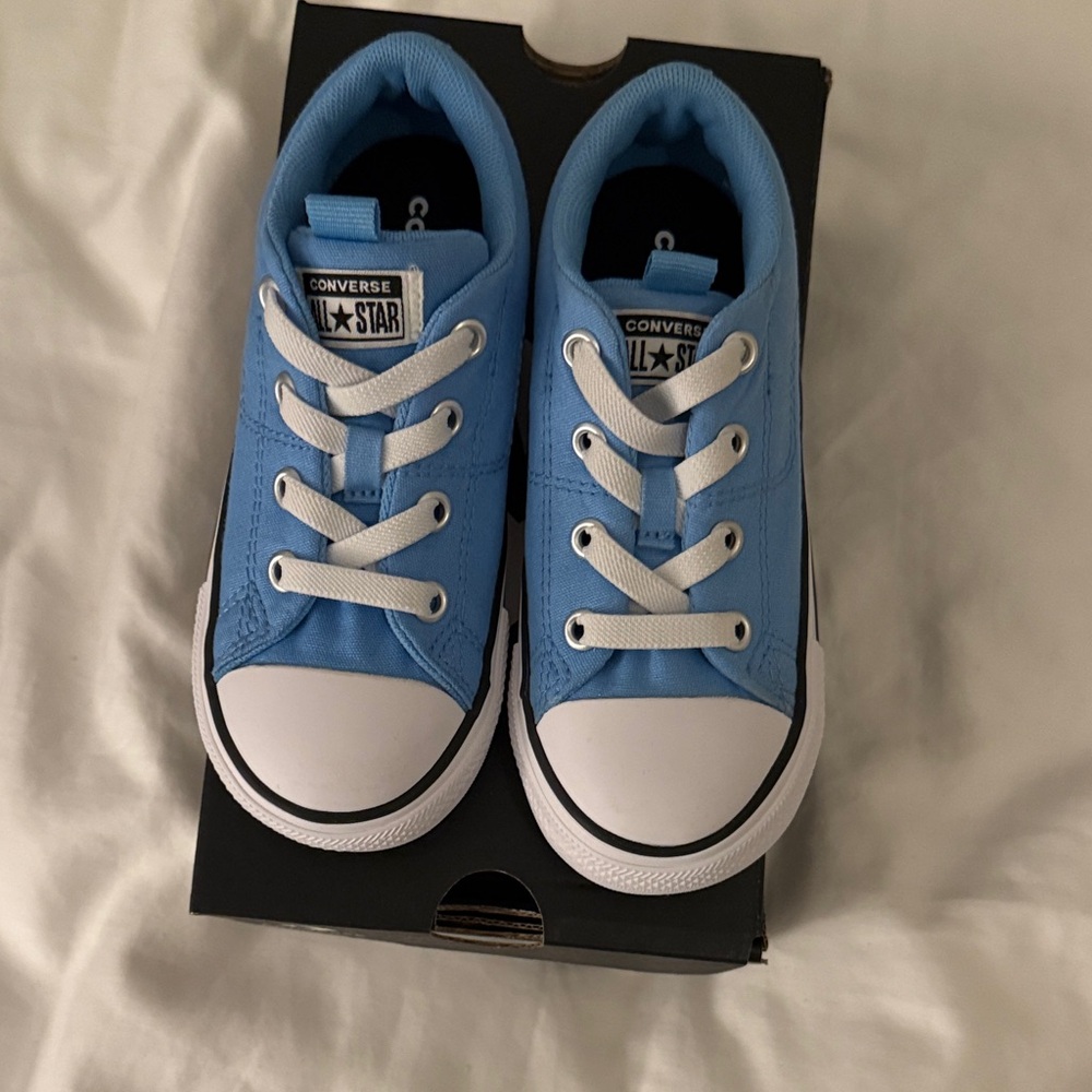 Converse Kids Sky Blue slip on Sneakers size 10
